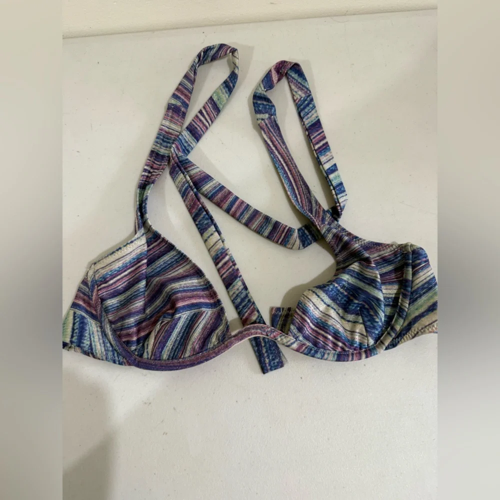 Frankie's Bikinis Multicolor Striped Underwire Bikini Top